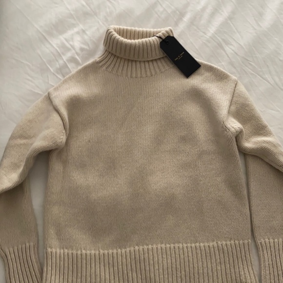 Rag & Bone Oatmeal Lambswool Turtleneck - new with tags - Picture 1 of 4